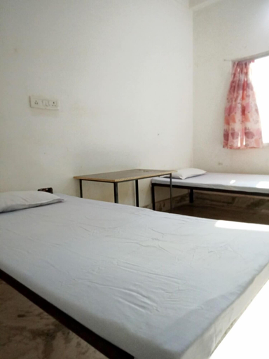 Bedroom 2, Monika Mansion, Gaya