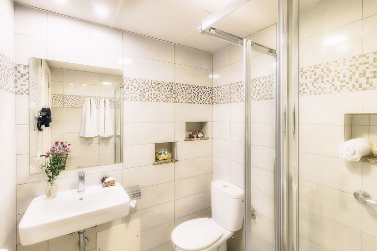 Bathroom 4, Apartamentos LIVVO Oasis, Las Palmas
