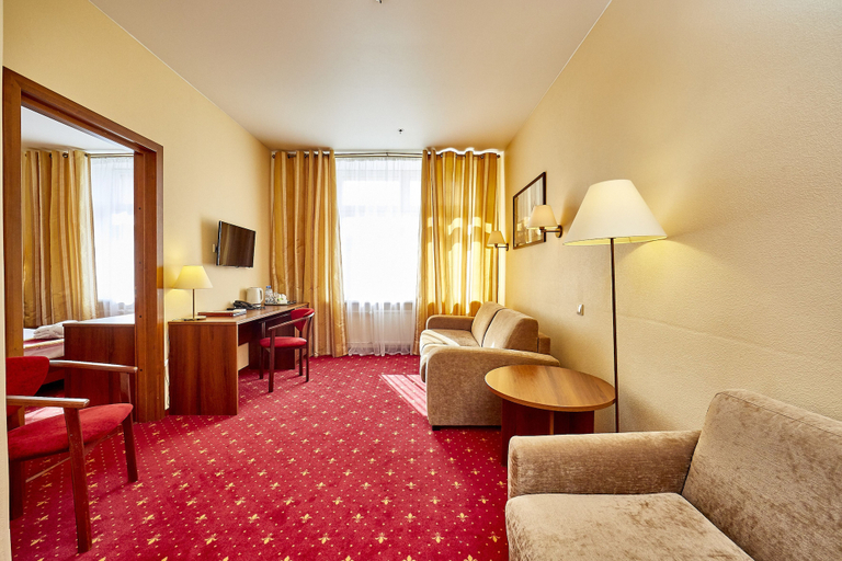 Others 5, Rossiya Hotel, Sankt-Peterburg gorsovet