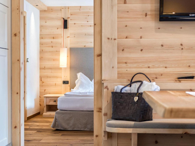 Bedroom 3, Residence Cesa Sassela, Bolzano