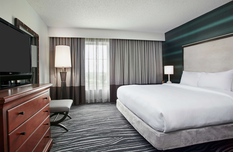 Bedroom 3, Embassy Suites by Hilton Orlando Airport, Orange