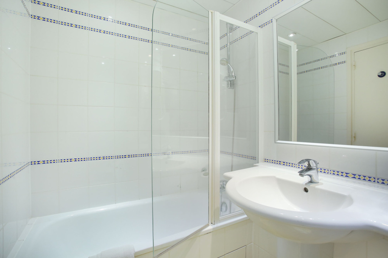 Bathroom 4, Lautrec Opera, Paris
