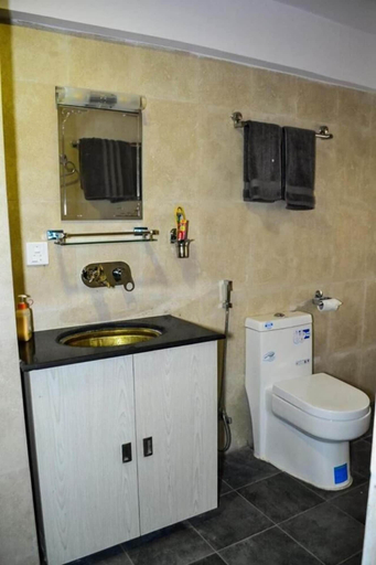 Bathroom, Bhaktapur Home, Bagmati
