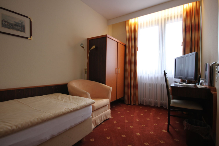 Bedroom 2, Bad Pyrmonter Hof, Hameln-Pyrmont