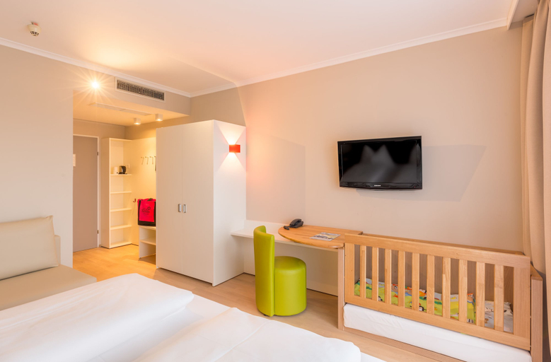 Bedroom 3, Thermenhotel All In Red, Oberpullendorf