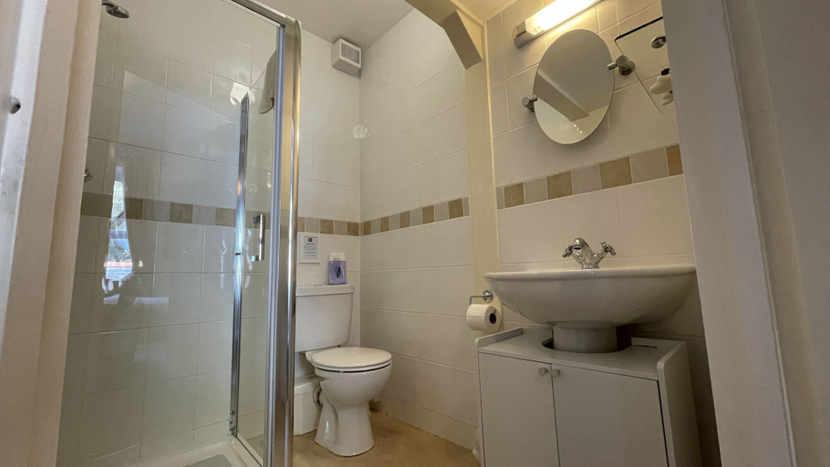 Bathroom 3, Southcliffe Bed & Breakfast, Devon