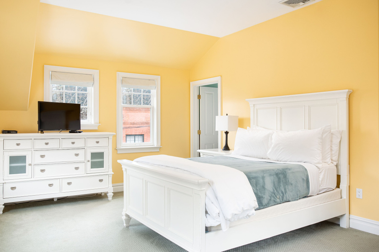 Bedroom 4, Pelham Court Hotel, Newport