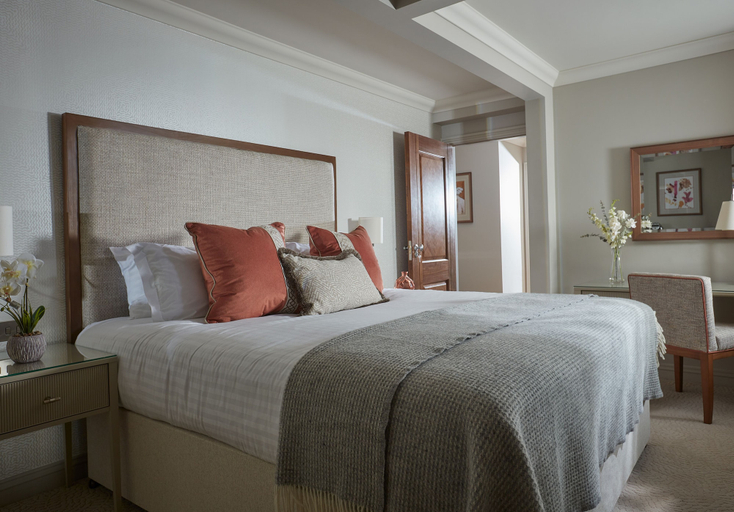 Bedroom 3, Brockencote Hall Hotel, Worcestershire