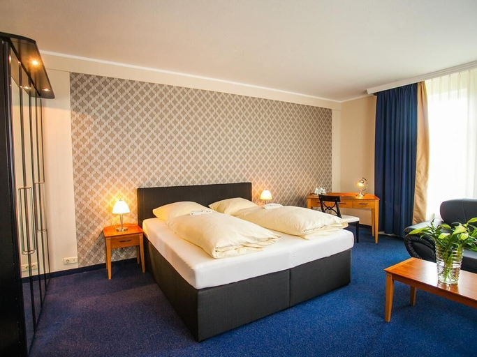Bedroom 2, Ahauser Land-&Golfhotel, Borken