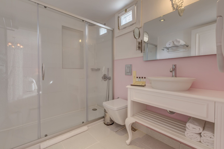 Bathroom 5, Erendira Hotel - Special Class, Çeşme