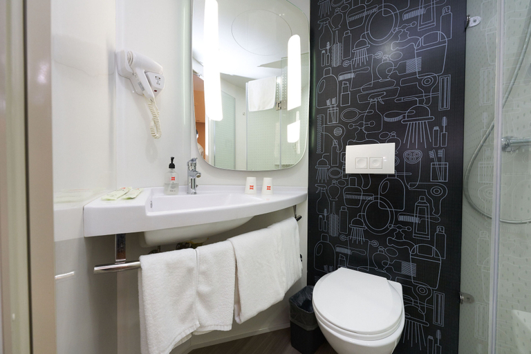 Bathroom 4, ibis Beijing Changying, Beijing