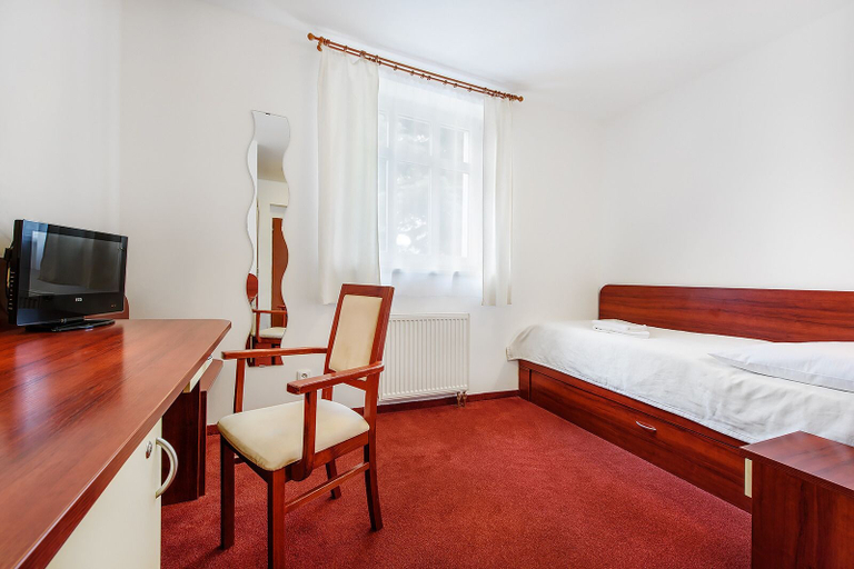 Bedroom 2, Hotel Marie Luisa, Praha 19