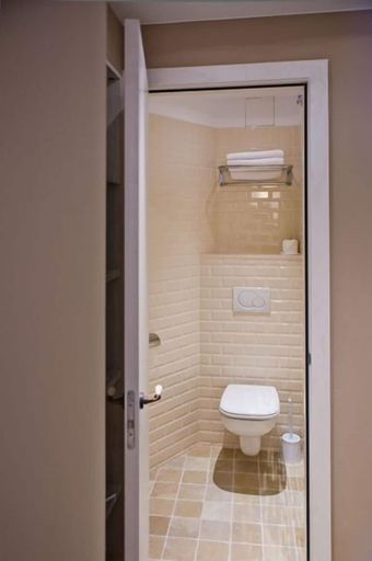 Bathroom 5, Hotel Playa Sol, Girona
