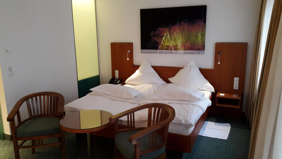 Bedroom 3, Hotel Unger, Stuttgart