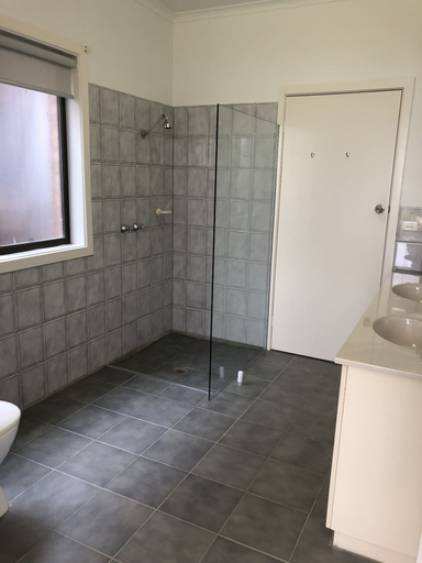 Bathroom 4, Banksia Park Estate, Bass Coast - Phillip Is.