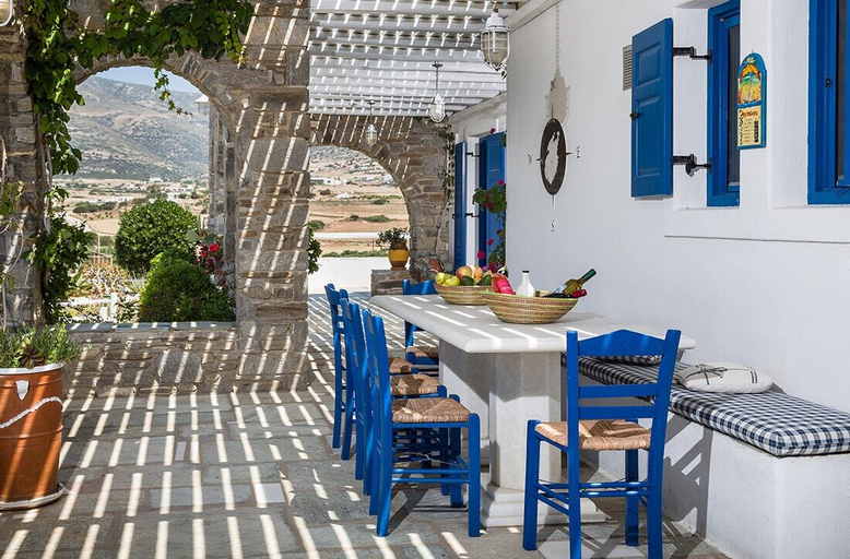 Food & Drinks 4, Martineli Residence, South Aegean