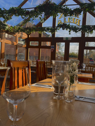 Food & Drinks 5, The Six Bells, West Berkshire