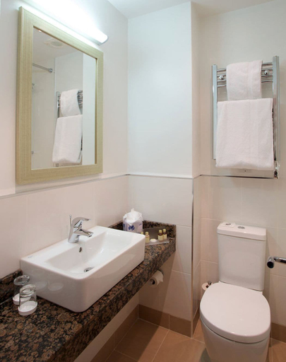 Bathroom 4, Aubrey Park, Hertfordshire