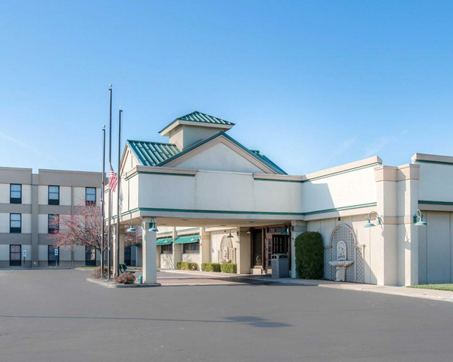 Exterior & Views 2, Quality Inn & Suites Monroe, Monroe