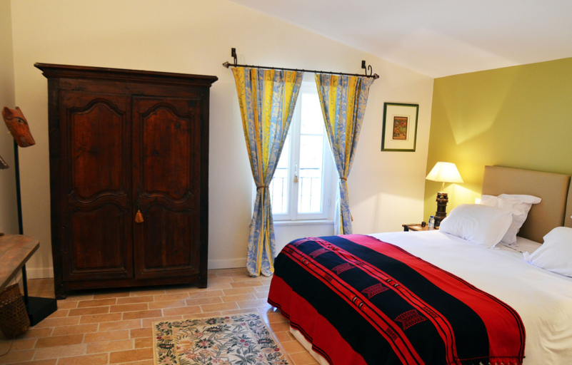 Bedroom 2, Chambre d'hôtes Bastide des Enqueses, Var