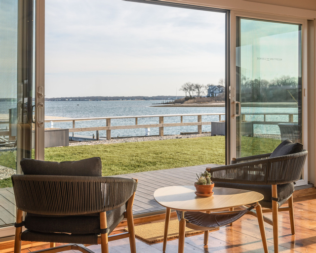 Exterior & Views 10
