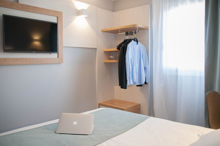Bedroom 3, Kyriad Montpellier Sud - A709, Hérault