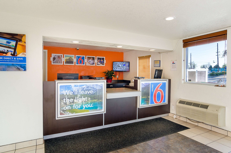 Public Area 2, Motel 6 Denver, CO – Downtown, Denver