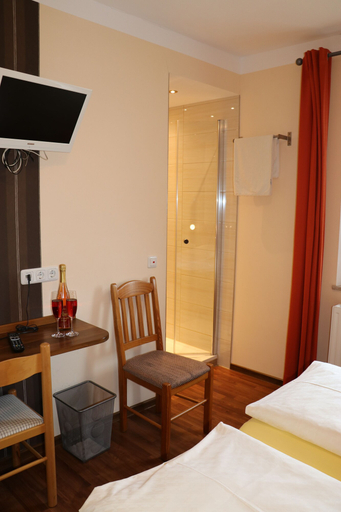 Bedroom 4, Hotel Gasthof Post, Ansbach