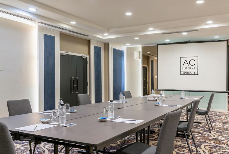 Business Facilities 18