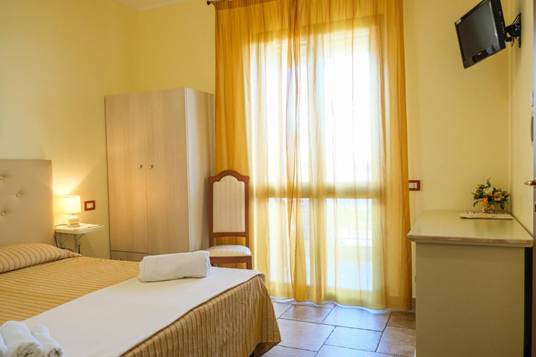 Bedroom 2, Olimpo B&B, Lecce
