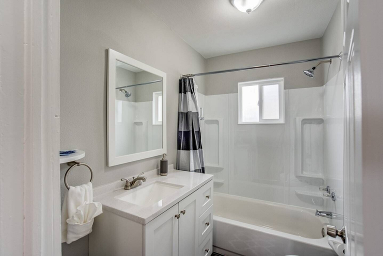 Bathroom 4, 2BR Olympic Training Center Dog-friendly, El Paso