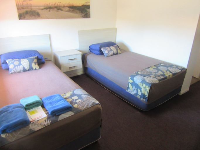 Bedroom 4, Dampier Mermaid Hotel Karratha, Roebourne