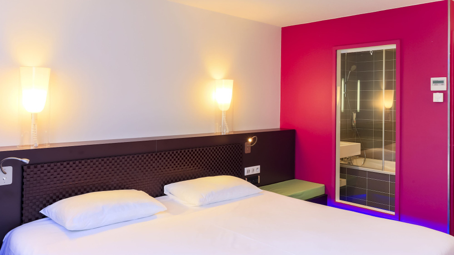 Bedroom 3, Ibis Styles Lorient Caudan, Morbihan