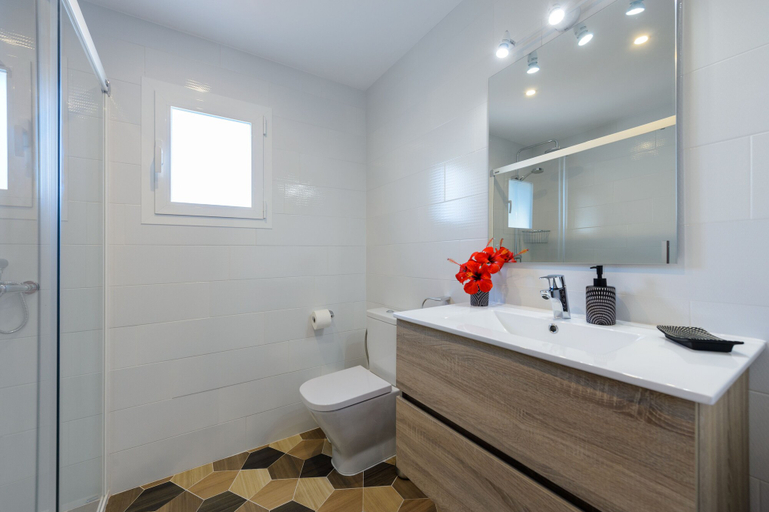 Bathroom 4, Villa Can Giovanni, Baleares