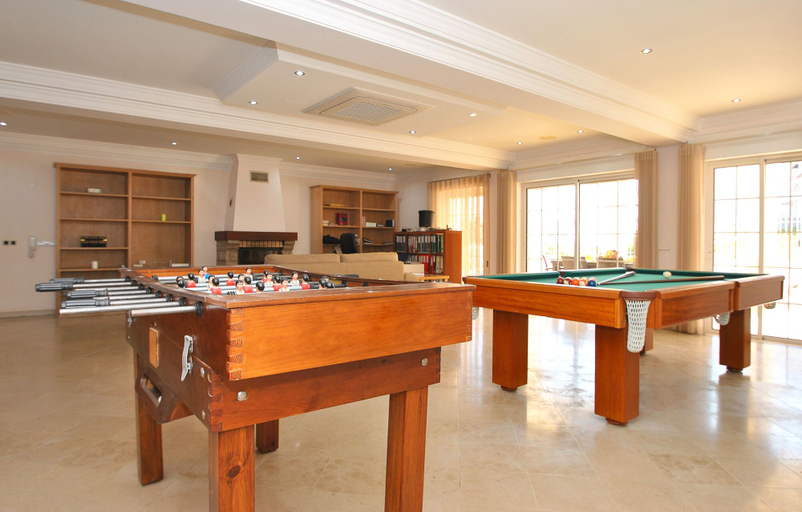 Food & Drinks 5, Villa Nespereira, Albufeira