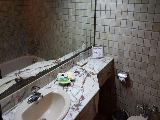 Bathroom 5, The Regency Hotel Hatyai, Hat Yai
