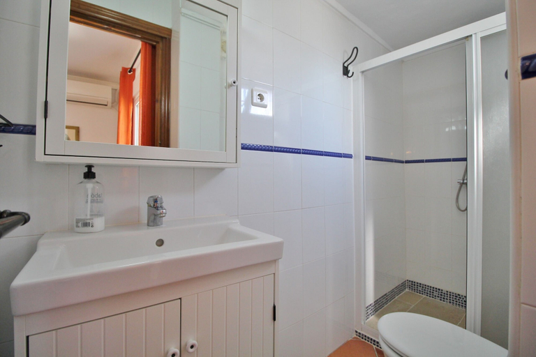 Bathroom 4, 1004 Villa Jeromo, Málaga