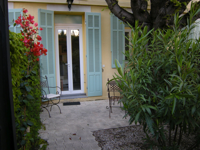 Croisette-oasis, Alpes-Maritimes