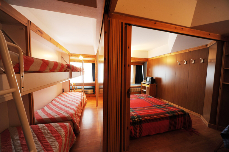 Bedroom 2, Residence Artuik - Perini Vacanze, Trento