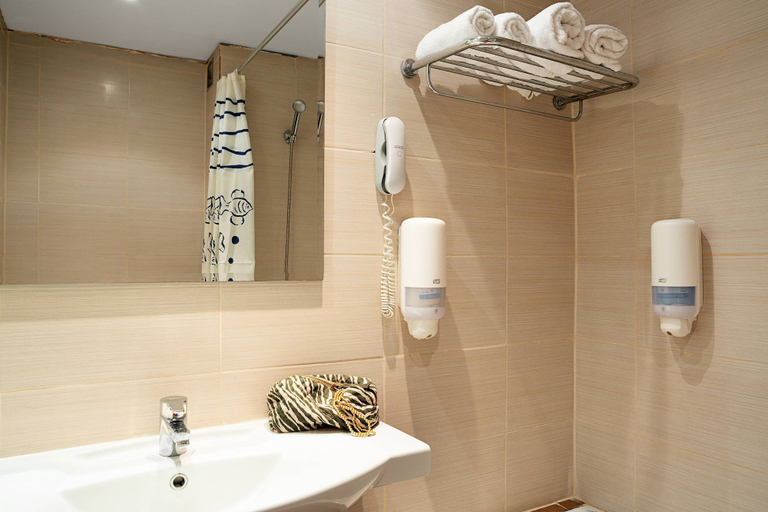Bathroom 4, Cyprotel Faliraki - All Inclusive, South Aegean