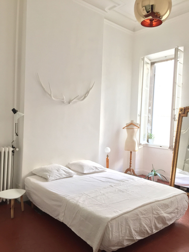 Bedroom 5, Liberté, Bouches-du-Rhône