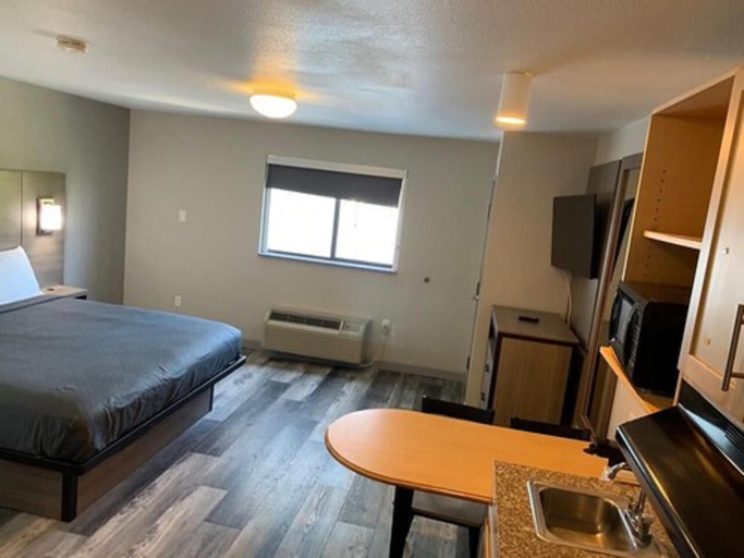 Bedroom 8