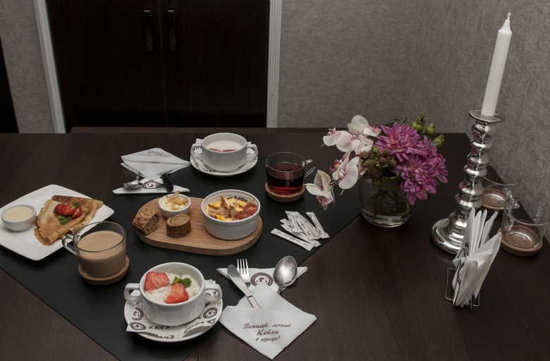 Food & Drinks 5, Griboedov House, Sankt-Peterburg gorsovet