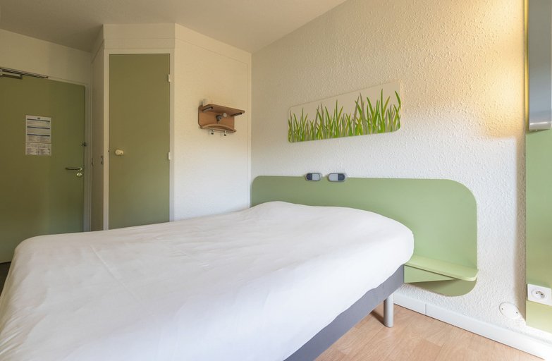 Bedroom 3, ibis budget Vichy, Allier