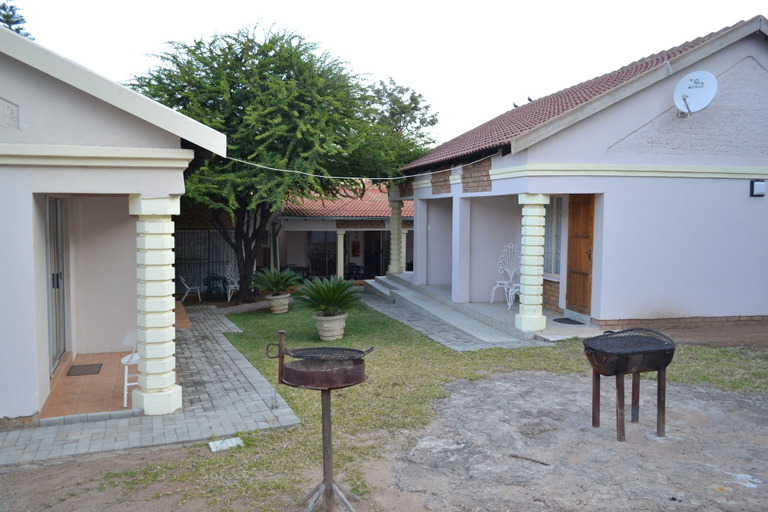 Exterior & Views 2, Kamogelo Guest House, Bojanala
