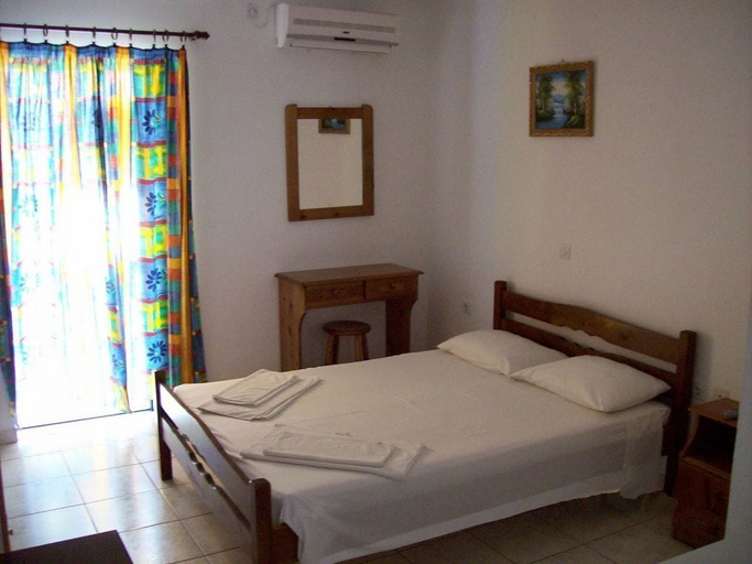 Bedroom 5, Petros Studios, Ionian Islands