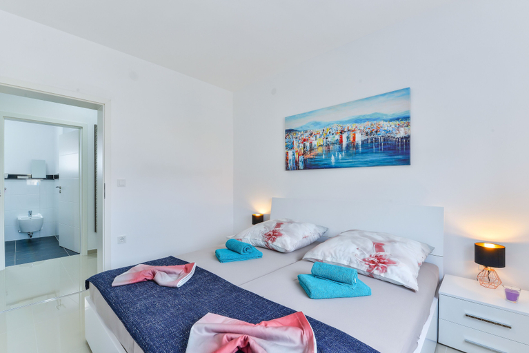 Bedroom 3, Apartments Olujic, Vir