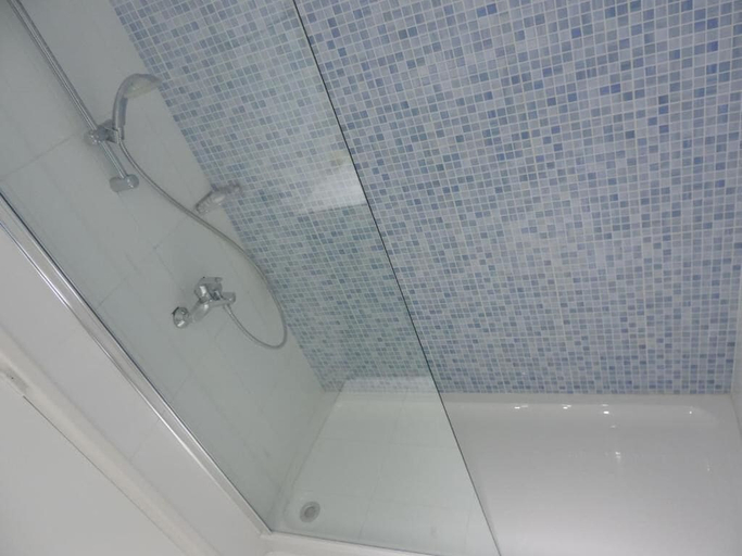 Bathroom 5, Corfu Hotel