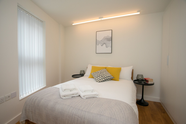 Bedroom 4, Moonside - Stunning Angel Apartments, London