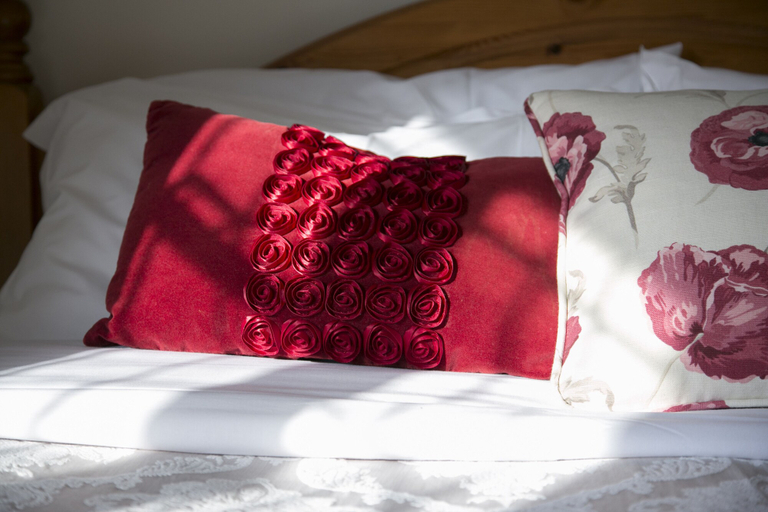 Bedroom 2, Iffin Farmhouse Accommodation, Kent
